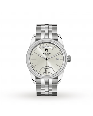 Tudor Glamour Date & Day