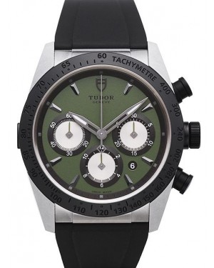 AAA Replica Tudor Fastrider Chronograph Green Dial Rubber Strap Mens Watch 42010N-2