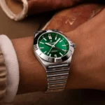 Replica Breitling Chronomat Automatic GMT 40 Green Dial A32398101L1A1 - Image 5