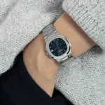 Replica Patek Philippe Nautilus 3900/1A 'Ladies' Quartz Stainless Steel Blue Dial - Image 2