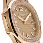 Replica Patek Philippe Nautilus 7010/1R-012 Quartz Rose Gold Diamond Bezel - Image 3