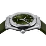 Hublot Classic Fusion Titanium Green 42mm  MPN: 542.NX.8970.RX - Image 4