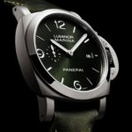 Panerai Luminor Marina Titanio 44mm Mens Watch Green  MPN: PAM03325 - Image 2