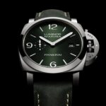 Panerai Luminor Marina Titanio 44mm Mens Watch Green  MPN: PAM03325 - Image 3