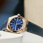 Vacheron Constantin Overseas Self-Winding 34.5mm Ladies Watch Blue Interchangeable Strap  MPN: 4600V/200R-B979 - Image 12