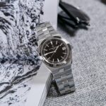 Vacheron Constantin Overseas Self-Winding 41mm Steel Watch  MPN: 4520V/210A-B483 - Image 7